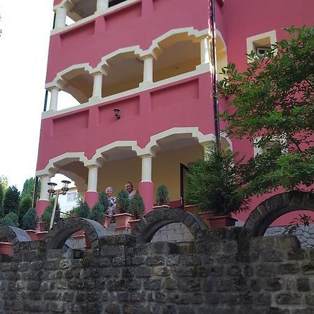 Rosa Villa ไบเลโอเลอเนชต์ ภายนอก รูปภาพ